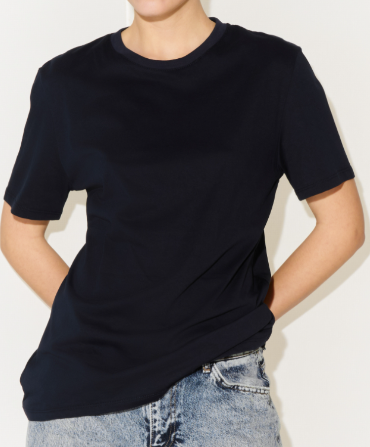 CAMISETA BÁSICA