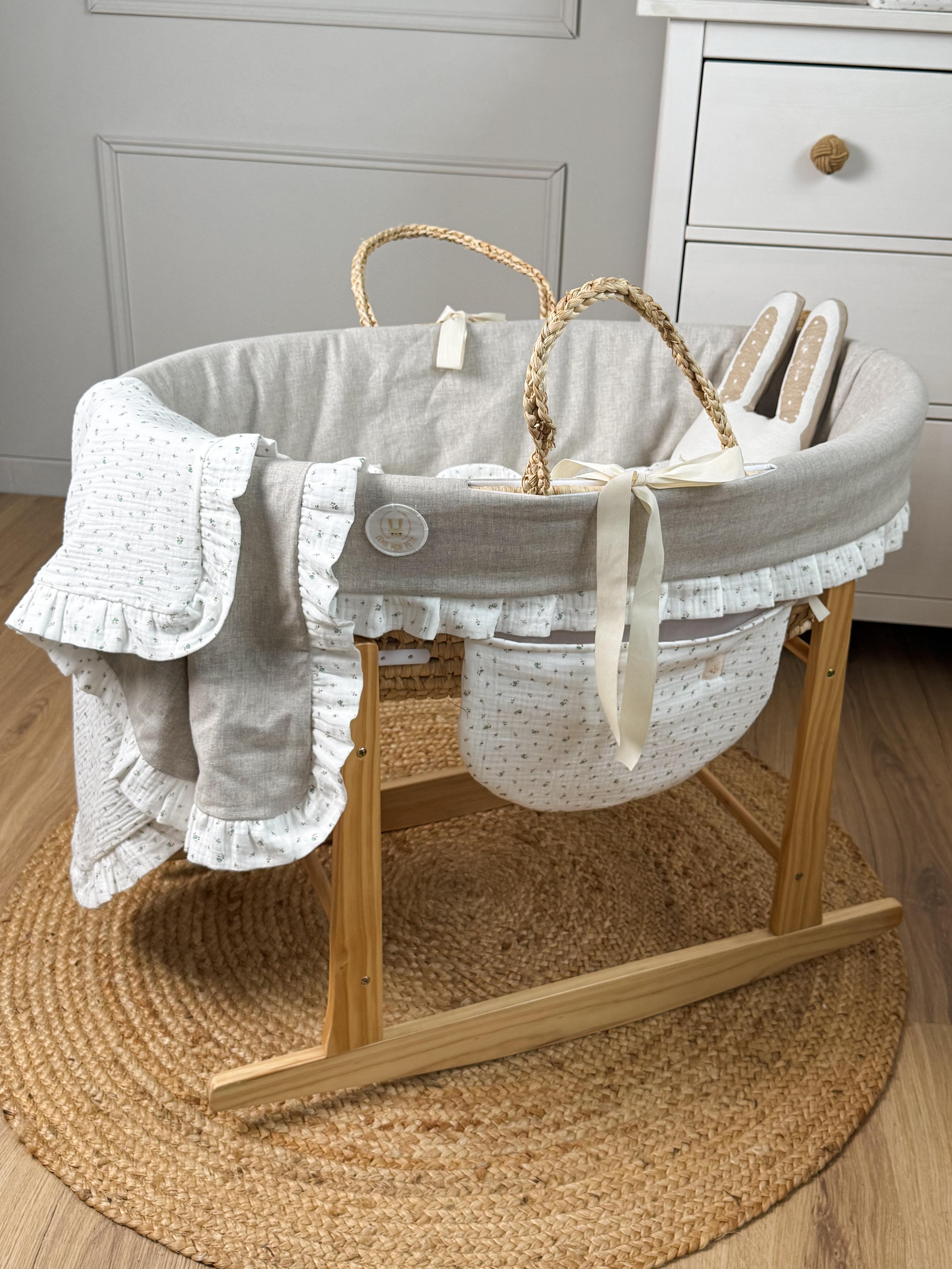 SET MOISES MUSELINA GRIS/BLANCO FLORES C/ VOLANTE