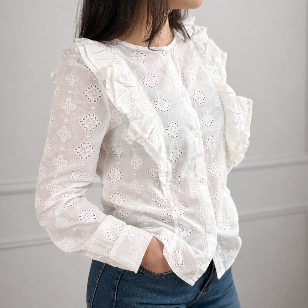CAMISA BLANCA BORDADA VOLANTES