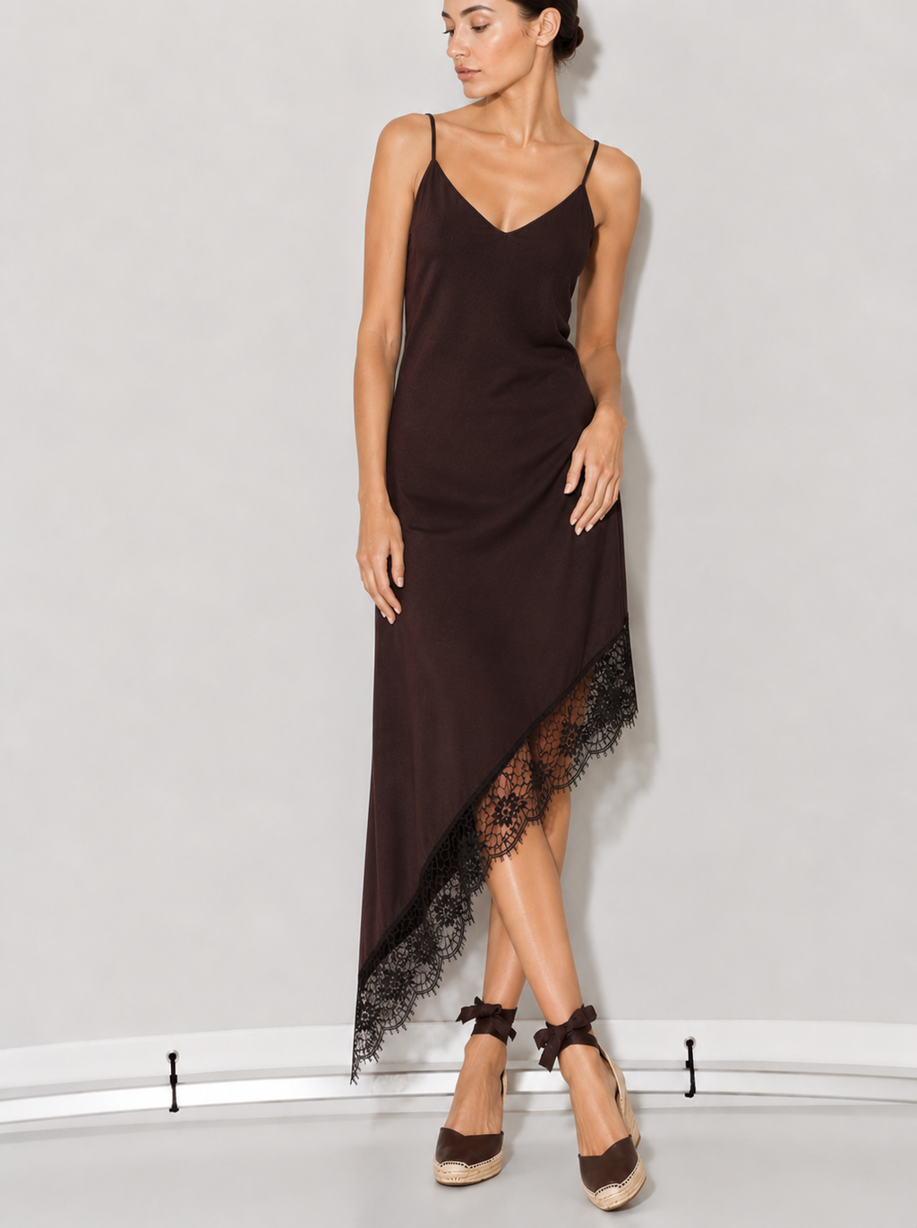 VESTIDO ENCAJE