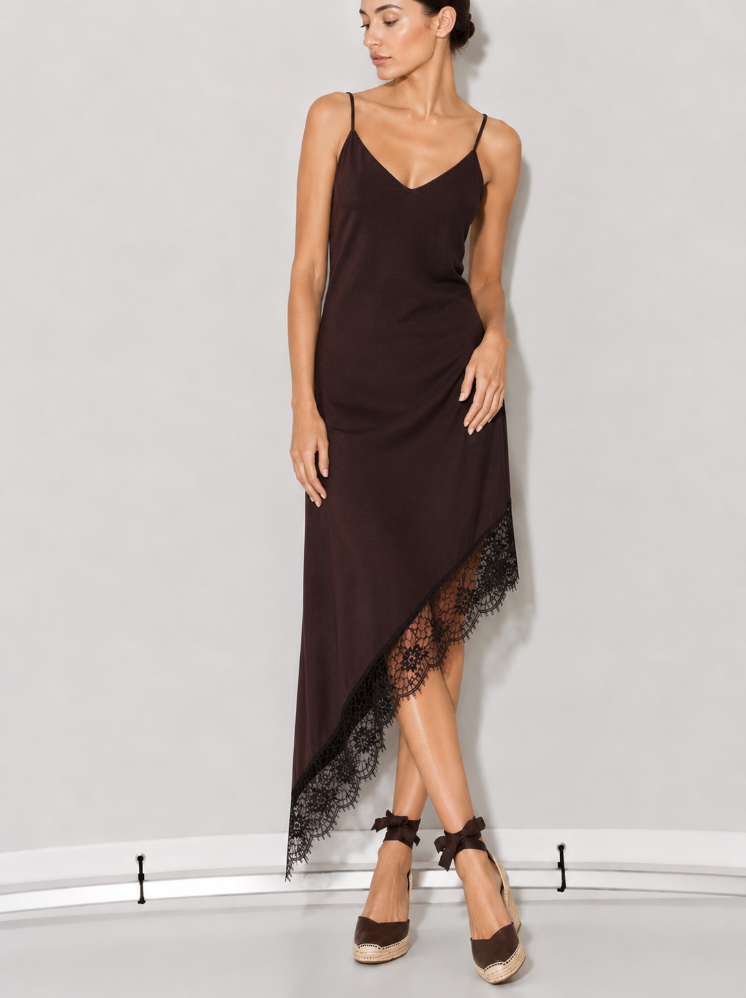 VESTIDO ENCAJE